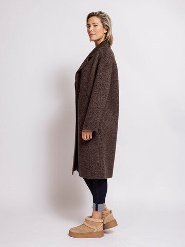 Zhrill Winter Coat 'ZHSASKIA' in Beige