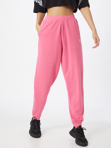 ADIDAS ORIGINALS Tapered Broek 'Trefoil Essentials' in Roze: voorkant