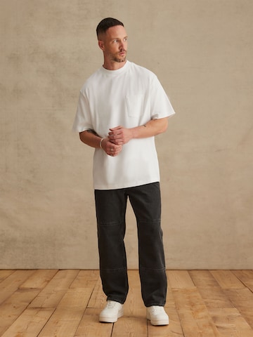 DAN FOX APPAREL Конический (Tapered) Джинсы 'Lucien' в Черный