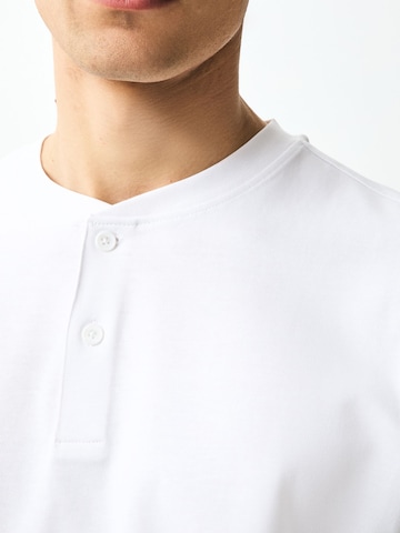 Next Shirt in Wit