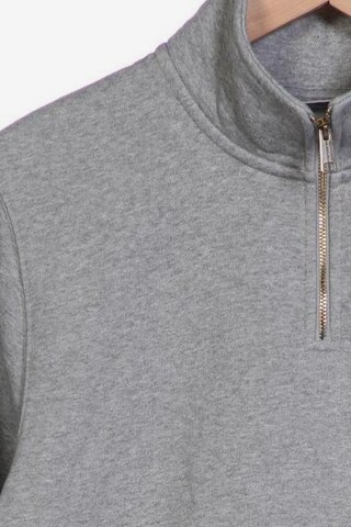 Carhartt WIP Sweatshirt & Zip-Up Hoodie in S in Grey