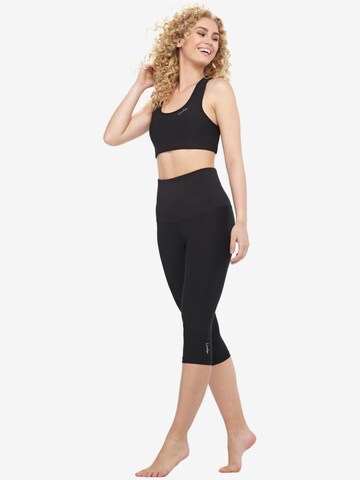 Winshape Slimfit Sportnadrágok 'HWL212C' - fekete