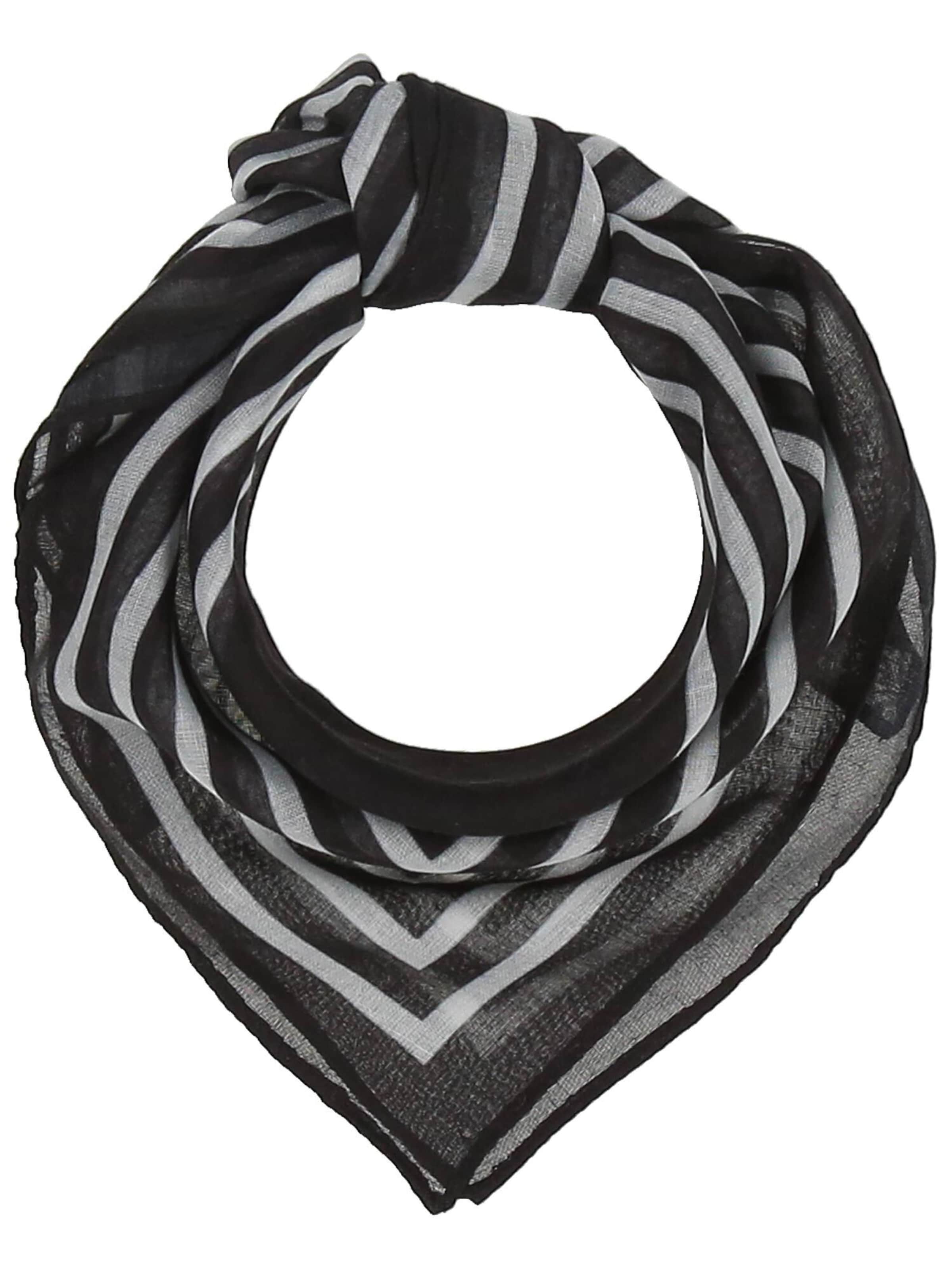 Giorgio Rimaldi Wrap in Black: front