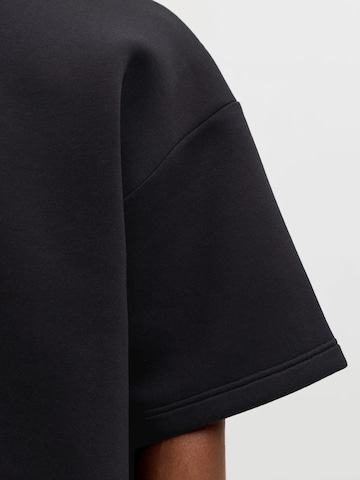 JACK & JONES Sweater in Black: front