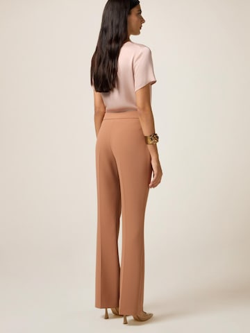oltre Regular Trousers in Brown