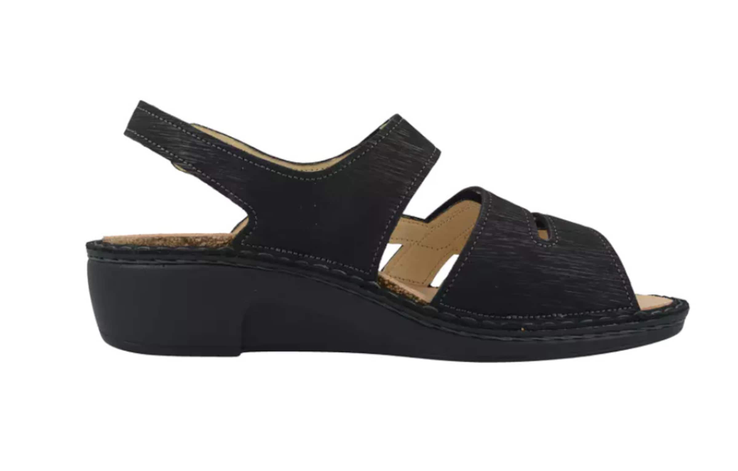 Finn Comfort Sandale in Schwarz