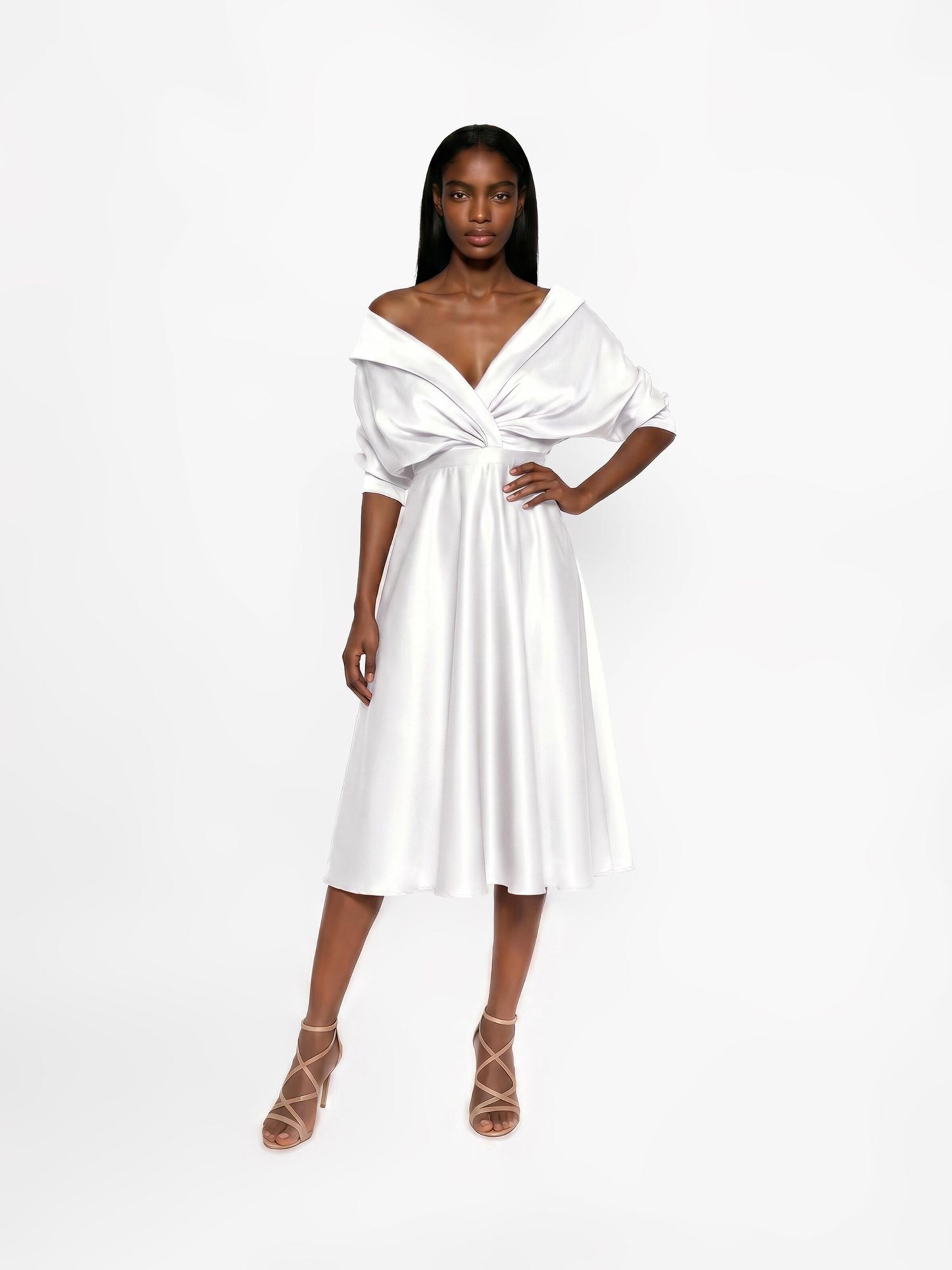 Robe de soirée acob a porter en blanc : devant