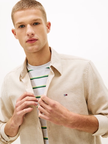 Regular fit Camicia di Tommy Jeans in beige