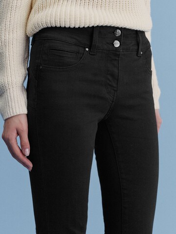 Next Bootcut Jeans i svart