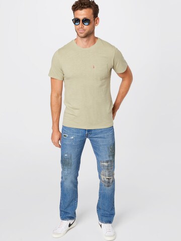 LEVI'S ® Μπλουζάκι 'SS Classic Pocket Tee' σε πράσινο