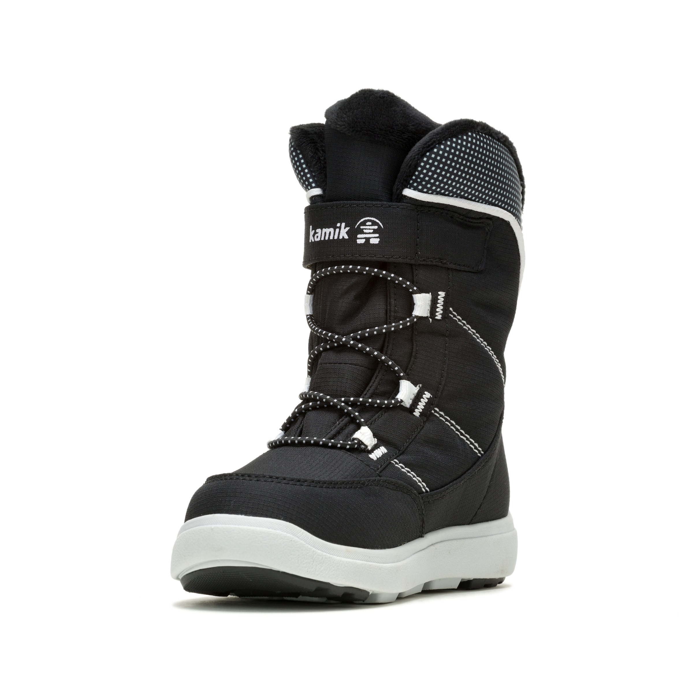 Kamik Snow Boots in Black: front