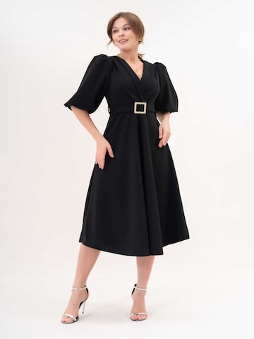 WOMAN VISION Dress in Black: front