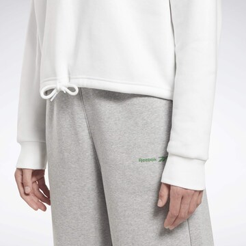 Reebok - Sweatshirt de desporto em branco