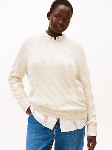 Tommy Hilfiger Curve Sweater in White: front