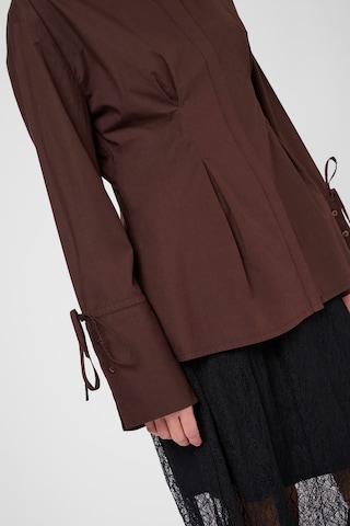 Camicia da donna 'Allison' di CULTURE in marrone