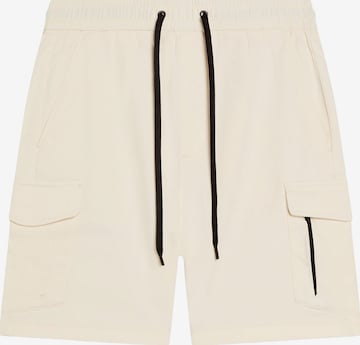 Bershka Shorts in Weiß: Vorderseite
