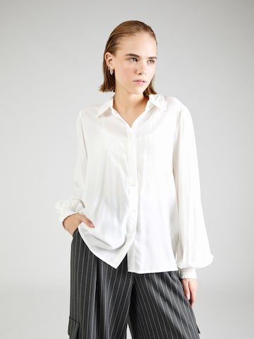 b.young - Blusa 'HUBBA' en blanco: frente