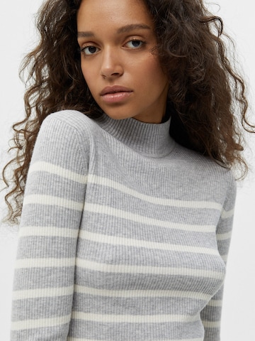 Pull&Bear Sweater in Grey