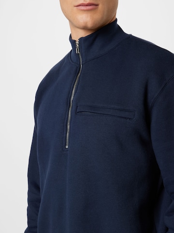 !Solid Sweatshirt 'Vagn' in Blau