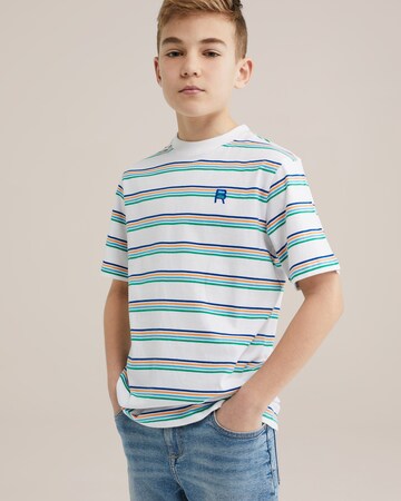 Tricou de la WE Fashion pe alb: față