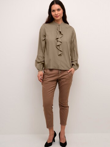 Cream Blus 'Raya' i brun