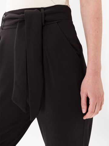 Les Lunes Tapered Pleat-Front Pants 'Jade' in Black