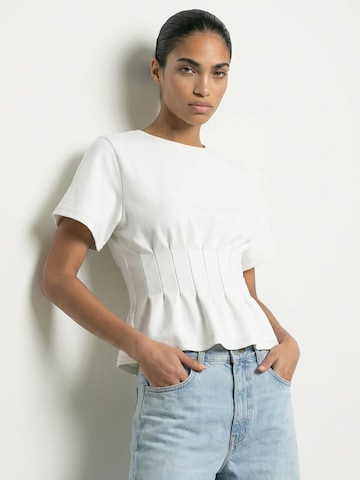 HYPEDROP Shirt in White: front