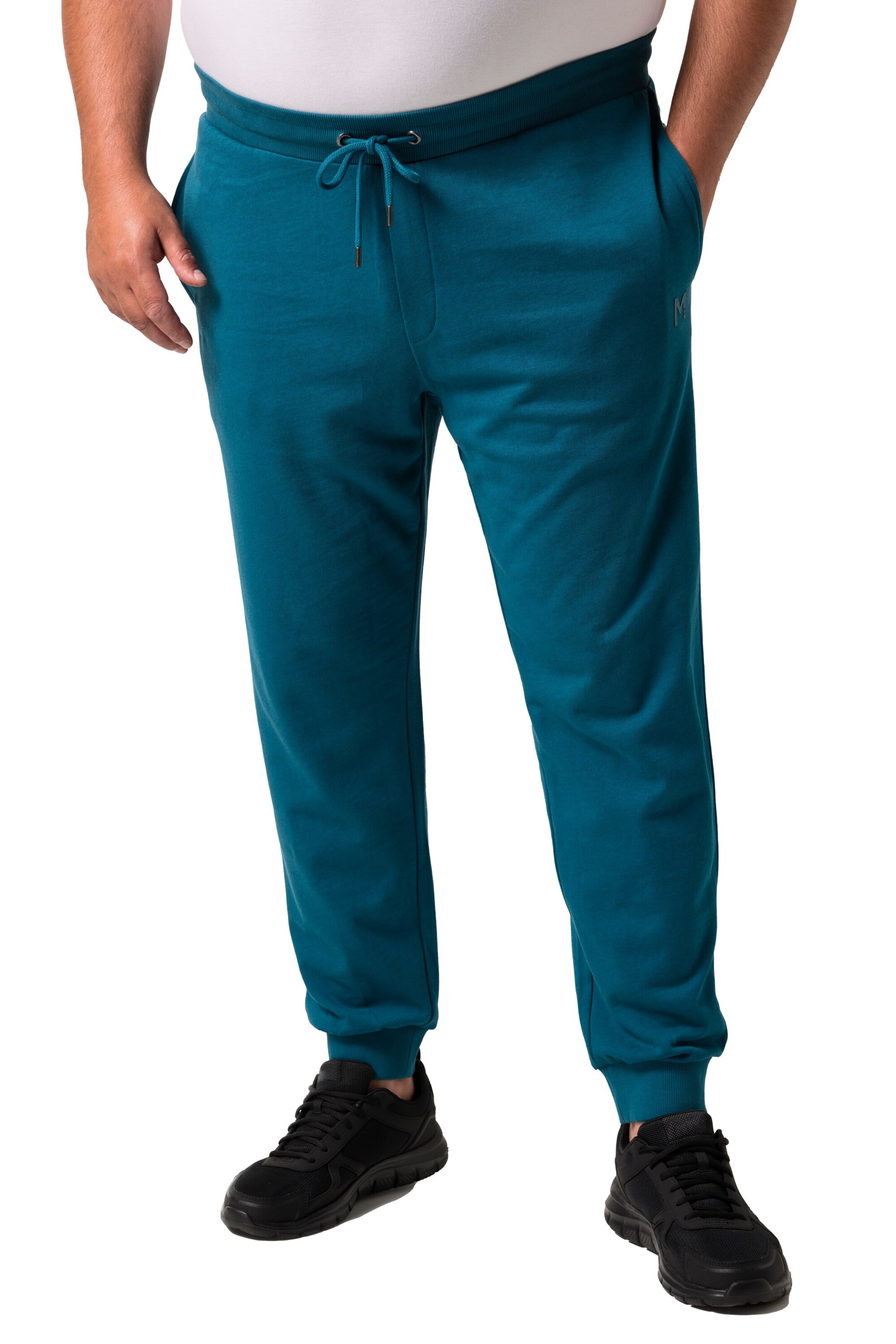 Men Plus Tapered Broek in Groen: voorkant