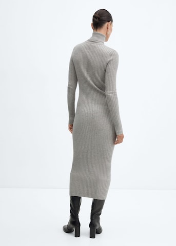 MANGO Stickad klänning 'Goletac' i grå