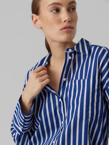 VERO MODA Blouse 'Julie' in Blauw