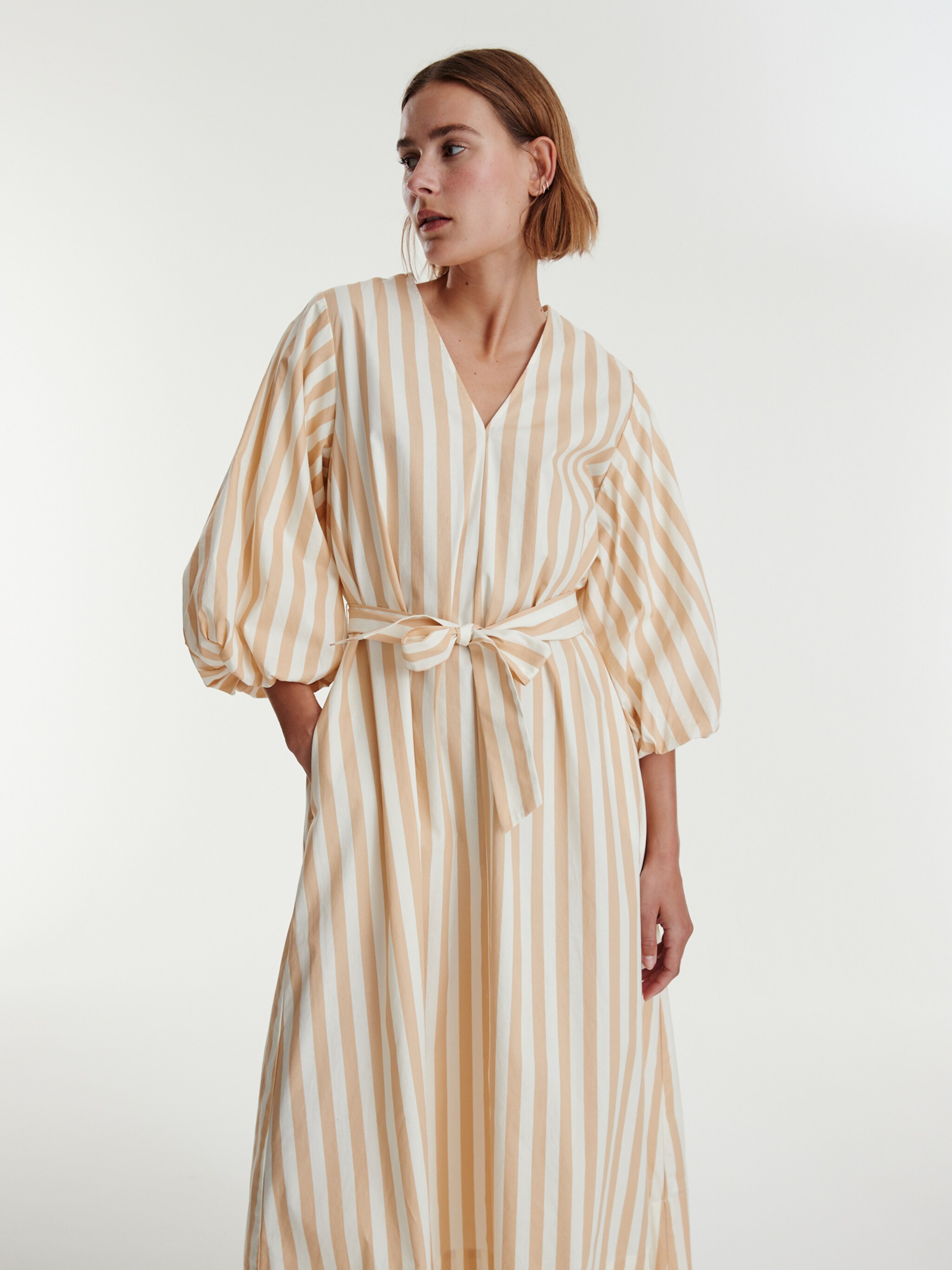 EDITED Producten Jurk 'Caya' Beige