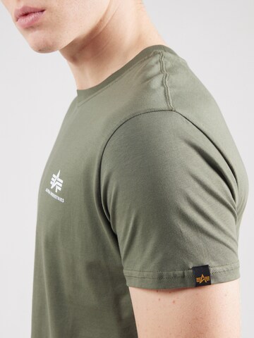 ALPHA INDUSTRIES Μπλουζάκι σε πράσινο