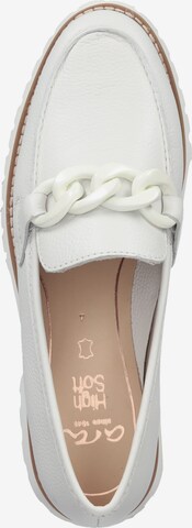 ARA Classic Flats in White