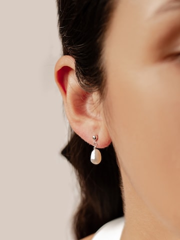 Hey Happiness Ohrringe 'Ball and Pearl' in Silber: Vorderseite