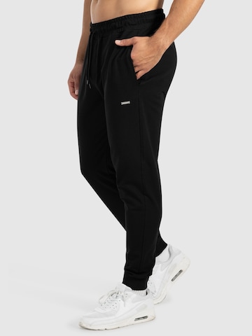 Smilodox Tapered Sporthose 'Nilo' in Schwarz