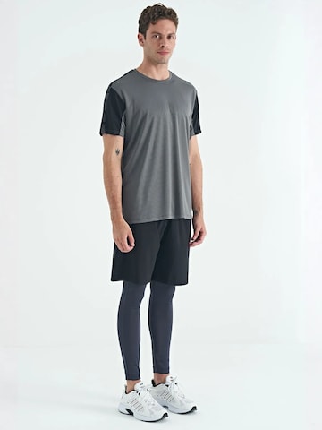 Skinny Pantalon de sport Tommy Life en noir