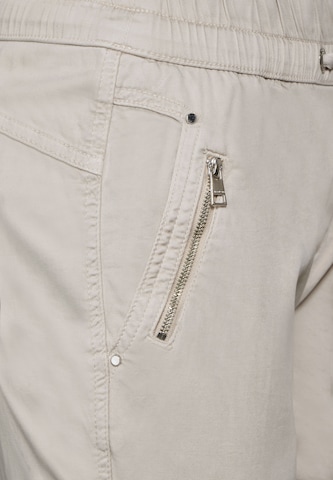 STREET ONE Loose fit Cargo Pants in Beige