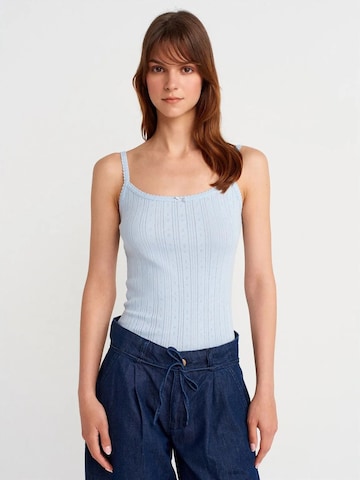 Dilvin Top in Blue: front
