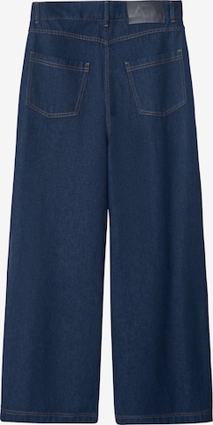 Wide leg Pantaloni cu cute de la Adolfo Dominguez pe albastru