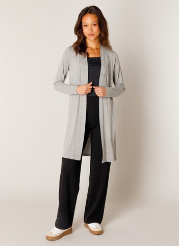BASE LEVEL Strickjacke in Grau
