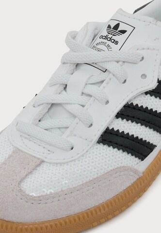ADIDAS ORIGINALS - Sapatilhas 'SAMBA' em branco