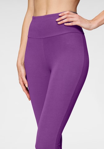 LASCANA Skinny Leggings i lilla