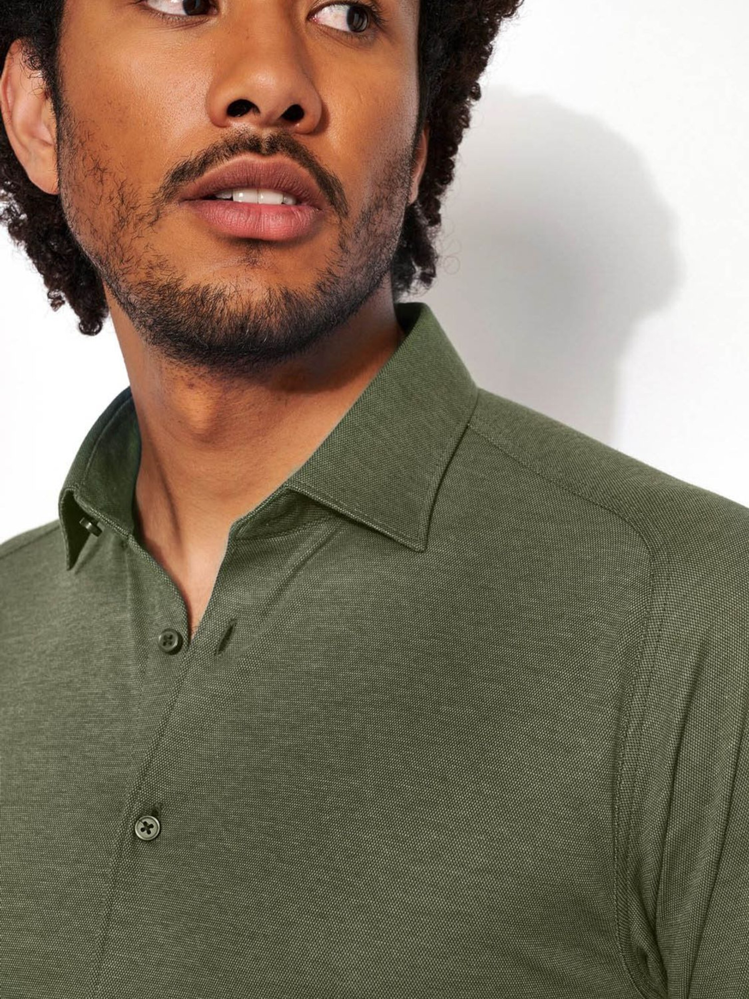 DESOTO Slim Fit Hemd 'Modern Kent'‌‌‌‌‌‌‌‌ in Grün