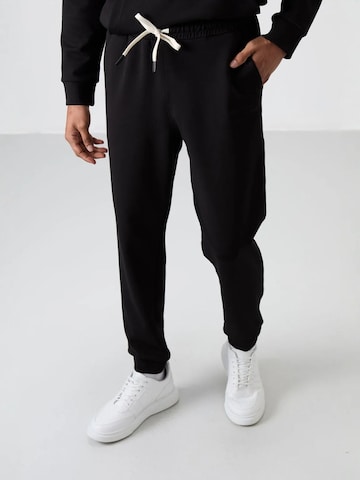 Survêtement Tommy Life en noir