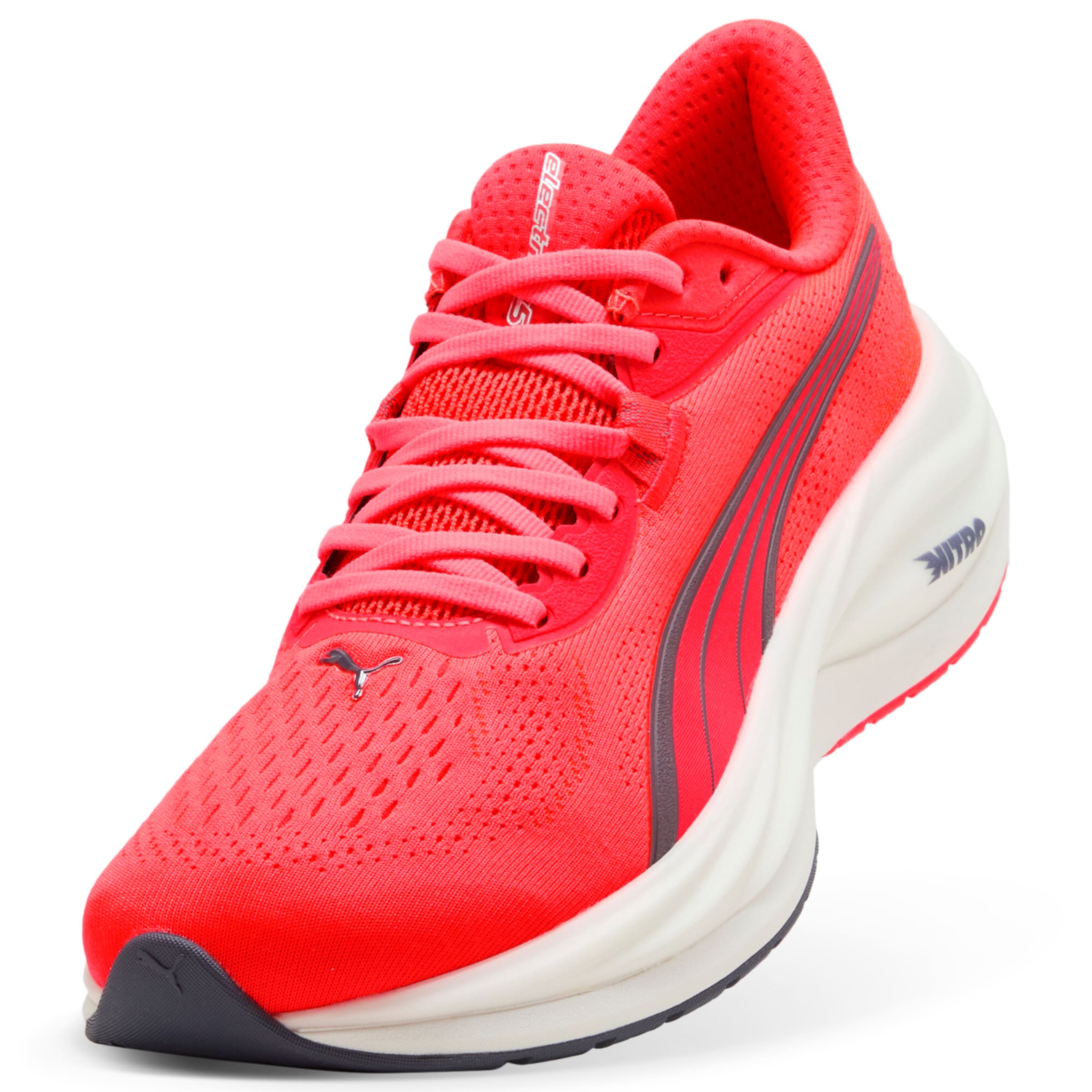 PUMA Laufschuh in Rot: Vorderseite