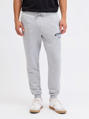 JACK & JONES - Tapered Pantalón deportivo 'JPSTGORDON YUKI' en gris: frente