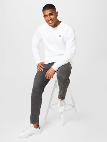 ADIDAS ORIGINALS Sweatshirt 'Trefoil Essentials ' i vit