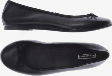 5TH AVENUE Flats & Loafers in 40 in Black: front