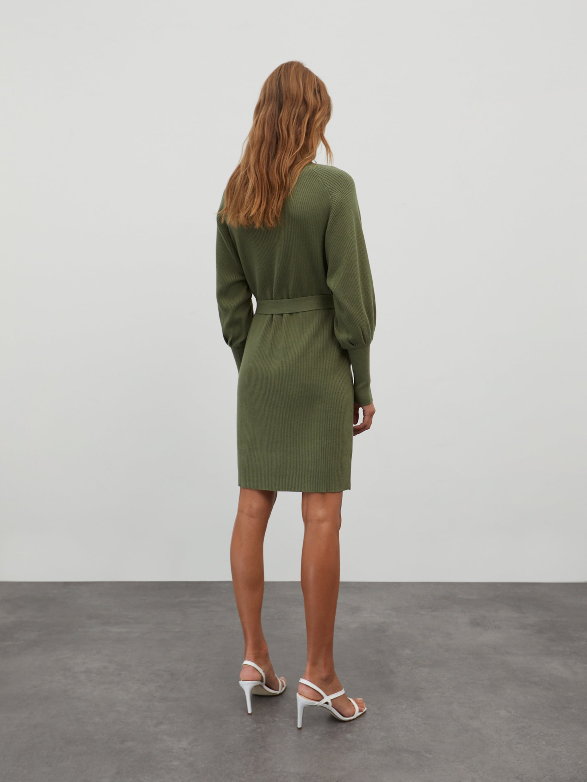 EDITED Produkte Kleid 'Malene' oliv