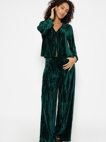 SASSYCLASSY Loosefit Hose in Grün